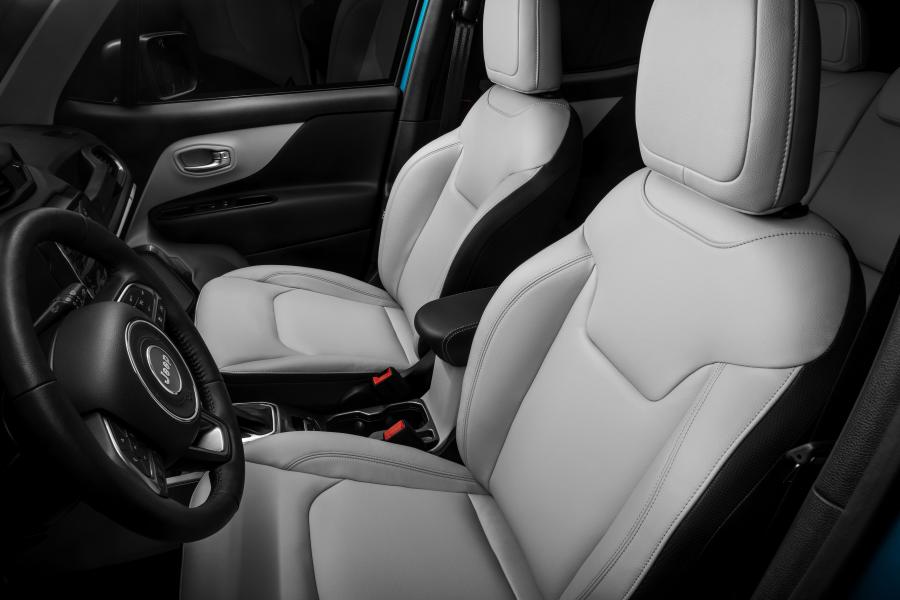 Интерьер Jeep Renegade Limited (BU) 2018 года  (WW) (фото 42 из 45)